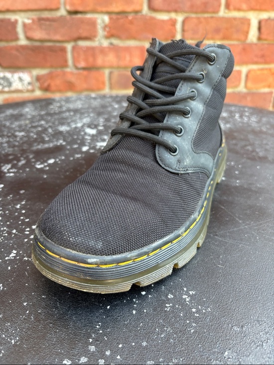 Dr. Martens Other - Dr. Martens Bonny Men’s Lace-Up Combat Boot Yellow Stitching. Size 7 M/ 8 L